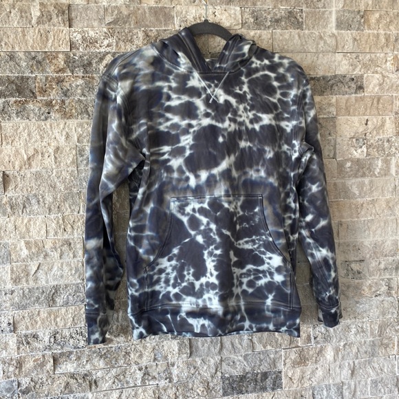 Lululemon hoodie - Picture 1 of 3